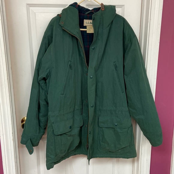 L.L. Bean Other - Vintage LLBEAN men’s flannel lined winter jacket size large regular